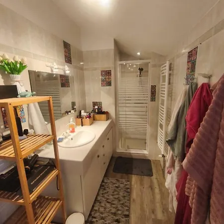 Cosy Dans Elegante Maison A בית אירוח *