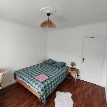 Cosy Dans Elegante Maison A