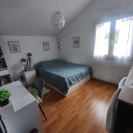 Cosy Dans Elegante Maison A *